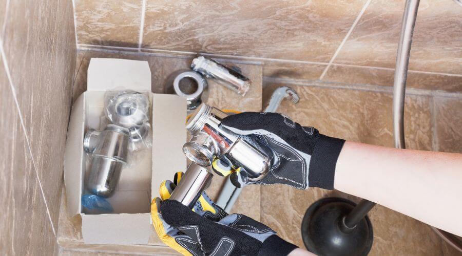 Professional gutter cleaning in Dunnellon, FL